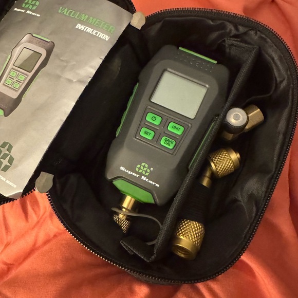 Digital Vacuum Gauge Digital Display
Counting Display
0.5MPA Vacuum ST-VG90 - Picture 5 of 8